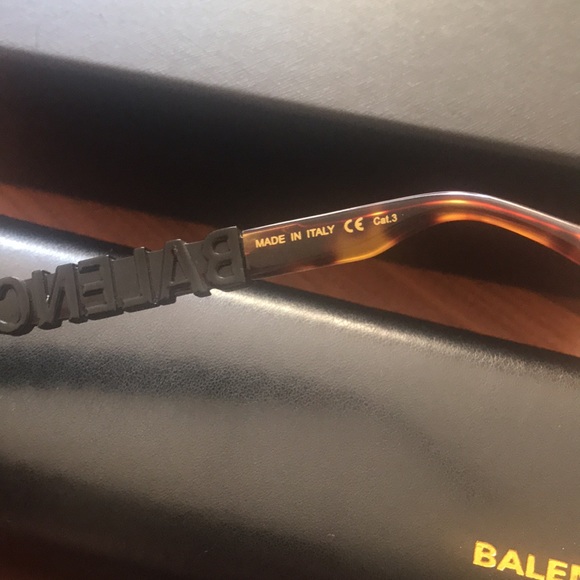 New - Picture 4 of 6